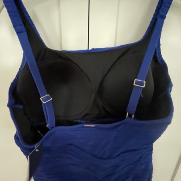 Women's Land's End Size 12 Compression Royal Blue Swimsuit-NWT One Piece New - Picture 9 of 10